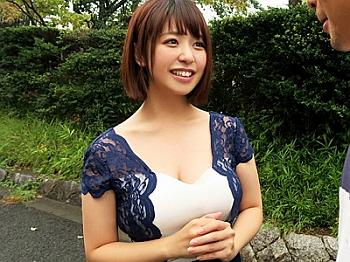 【尾上若葉】Hcupな美女☆　嬉しそうに素人の男を淫乱に攻め続けて激ピストンで乱れまくるww