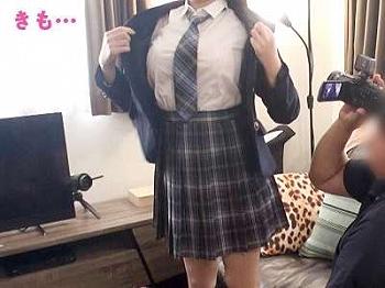 素人企画で着衣巨乳が目立つバウンド娘がえちえちSEX！制服着衣ハメ！乳揺れバックでアクメックス！