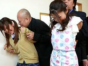 【母娘レイプ】「放してよ！もうやめて！」囚われた夫、媚薬妻にされた妻、処女だった娘まで！？鬼畜すぎる男たちの残虐行為