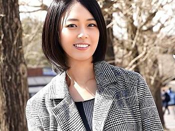 【三十路素人妻ハメ撮り】セックスレスで欲求不満な37歳結婚10年目奥さん。マンコ弄られフェラ、手コキ、勃起肉棒挿入絶頂。