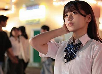 【デビュー美少女】振りまいちゃう体液を零しまくってシゴき鬼突きされてしゃぶり回す可愛い子