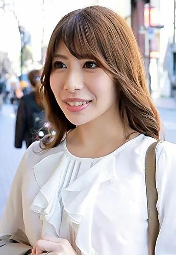 ３３歳だという不倫や浮気なんて一度もした事ないとおっしゃるとってもお淑やかな美人奥さまがとびきりスケベな淫乱メス犬に豹変