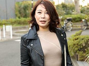 【熟女ナンパ】40代美魔女美女人妻をGETしホテル連れ込み‼旦那以外の男の肉棒で生ハメ中出しされた浮気妻のエロ不倫SEX