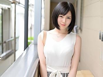 巨乳美少女AV女優の涼森れむさんを素人男性の自宅にデリバリー。フェラ、手コキ、マンコ弄らせ舐めさせ勃起肉棒挿入ご奉仕。