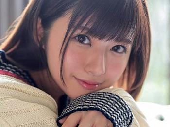 【美少女のAVデビュー】美乳スレンダーな可愛い美少女がAVデビュー！初々しい反応と美乳がたまらない、甘エロなデビュー作！