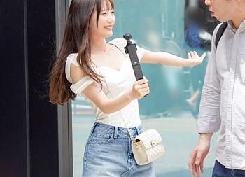 ＜車内フェラ＞※激カワ美少女が素人チンポを痴女責め開始&hearts;逆ナン企画で精子を搾り取るスレンダー女子がエロすぎるｗｗｗｗ