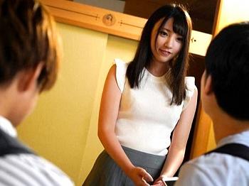 【友達の母】連れ子の同級生に弱み握られてエロ凌辱強姦される美熟女義母&hellip;絶倫デカチン輪姦3Pの連続中出しレイプで大量潮吹き