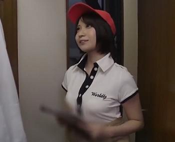 【美少女催眠】態度が悪いせいで襲われる配達娘！閃光眺めムラムラさせられて大量ザーメン注がれる