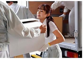 《配送中NTR》男だらけの職場で汗を流して働くがベテランドライバーのセクハラで寝取られ堕ちる新婚若妻！~矢埜愛茉~