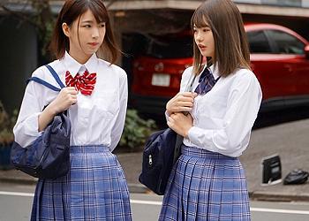 【ハーレム女子校生】嫌がりながらハーレムプレイ！担任に弱みを握られゴムなしセックス