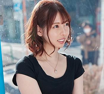 【センズリ鑑賞】マッサージ師として普段働く女性！EDの悩みをきいて戸惑いながらも大量射精させちゃう