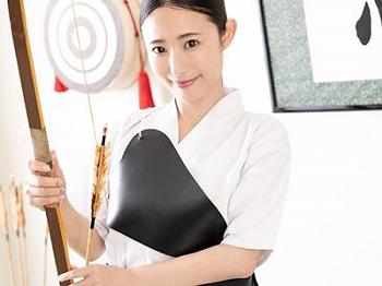 【汗だく弓道女子の淫らな火遊び】『ダメ…こんなの初めて…』清楚系スポーツ女子が練習後の汗だくボディで濃厚セックス！火照っ