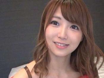 【フェラ抜き×素人】痴女みフェラ抜きザーメン口内吐精ごっくんプレーで国際派ビッチギャルがスケベな展開！