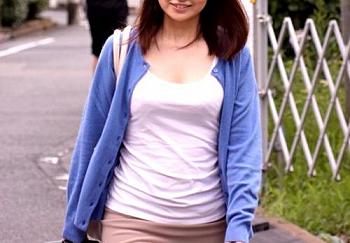 初恋の相手の’’母の友人’’に理性崩壊…芸能人レベルの美女人妻を他人棒NTRした僕