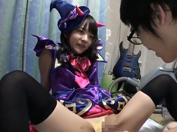 【貧乳】AV女優が童貞君の自宅を訪問して筆おろし☆オドオドする童貞君を優しく導きます【あべみかこ】