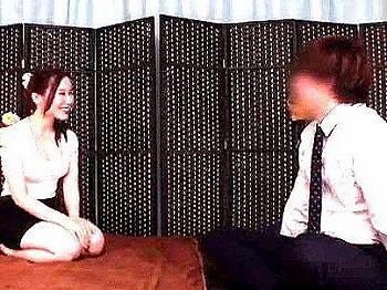 ＜メンエス！＞「内緒ですよ&hellip;！」ヌキ無し本番なしのお店！神エステ嬢が本番OKでガチsexしてくれちゃう！！！