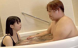 【アウロリ JK】体重100kg超えのおじさんにお風呂場で犯される女子高生♡