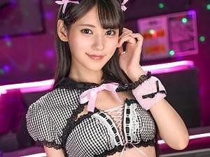 「細い子が好きですか？」スレンダーというより成長しきってないような少女のカラダ！裏ピンサロでまさかの本番サービス