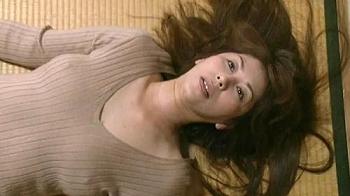 密入国の女は病気の亭主を抱え同郷の男に身体を売って食い扶持の足しにする。夢破れ異国で味わう同郷ち●ぽ。ち●ぽは好好♡