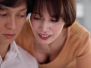 【友人の母】「今日も泊まっていったら？」若々しい青年とのセックスにハマってしまった母！！抱かれるたびにくせになって…