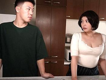 【嫁の母】妊娠した娘の手助けで美熟女母親が娘夫婦の家へ…禁欲中の娘の夫に同情したぽっちゃり美魔女義母が不倫セックスで絶頂