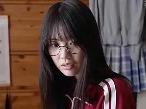 「お兄ちゃん…見てたの…最低…」目撃してしまったネクラヒキニートな妹の下品なオナニー！！兄は情欲を抑えきれなくなり…