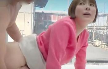 【中出し/エロゲーム】え、急に挿入れちゃダメぇ！フェラしてたら自分も濡れてきちゃった、男の巨根で種付けされちゃうエロ動画