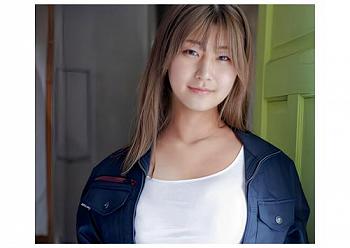 《佐山由依》普段は建設会社の土木作業員として働く激エロボディのGcup巨乳×豊満尻の美女がAV初出演！