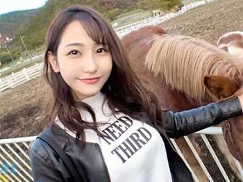 【スレンダー×素人】美乳の白ギャルがパコパコ！痴女りだいしゅきホールド！背面のバウンド騎乗位っくす！