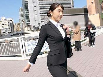 【長身×素人】モデル並の脚長長身の激シコ美人がエロSEX!痴女りパンスト破りずらしハメ腰振り騎乗位! 【長身×素人】モデル並の脚長長身の激シコ美人がエロSEX!痴女りパンスト破りずらしハメ腰振り騎乗位!