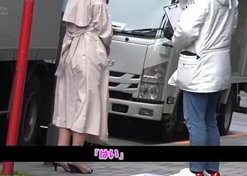 【中出し企画】マダムキラーのかっこいい男性が街を練り歩いて口説く！一般妻がイキまくって膣内射精