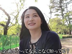 【筆おろし】ガチ素人出演！！「どう？温かい？腰動いちゃってるね♡」セクシーお姉さんの包み込まれ、童貞が夢のひととき！！