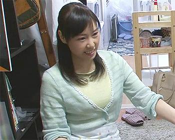 おばさんレンタルの美熟女を口説き落としておっぱいを揉みクンニで興奮させるとチンポを咥えてセックスまでする淫乱熟女