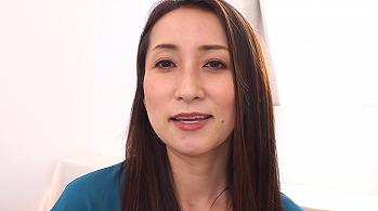 高齢熟女　60歳･妄想バイブオナニーで我慢してる還暦奥様　AV応募で若い精液膣内射精！（23分49秒）