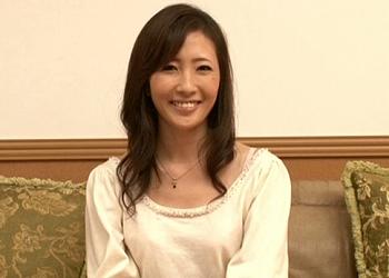 【中出し小田切あや】４０代の美魔女が撮られながらの不倫エッチ！旦那との営みない寂しい股間が満たされる