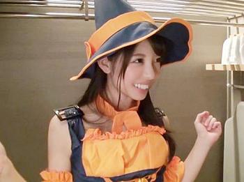 【中出し大好きコスプレイヤー】魔法使い風ナンパでケツ穴舐めから巨根着衣剥き！羽交い絞め孕ませSEX