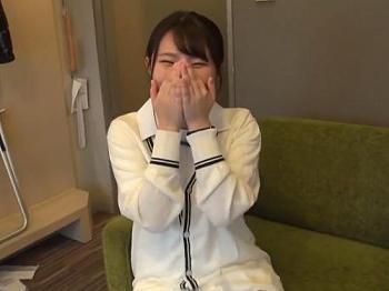 『あの&hellip;おちんちんは見せなくても&hellip;』歯科医院勤務の看護師さんナンパしてEDに悩む男の相談でチ〇ポ見せ勃起改善お願いしたら