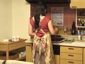 【ながえスタイル】妻が寝取られる姿が見てみたい旦那が近所の隣人に愛する妻を口説かせる！旦那以外の男にカラダを許してしまう