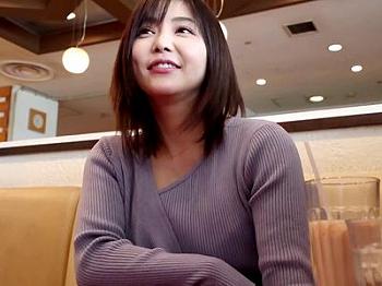 【巨乳ママ×素人】巨乳の美魔女がエロ性交！正常位でズコってぶっかけックス！