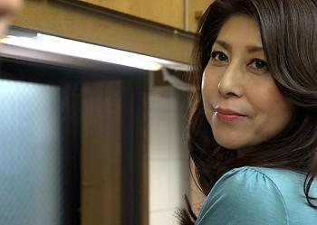 【熟女嫁姑】普段は清楚なマダムが一気に豹変！我が子と結婚した嫁を味わい尽くす