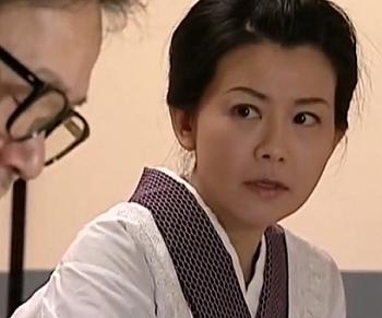 【家政婦ヘンリー塚本】おじさんちんぽを欲しがる美人おばさん！激しく接吻されるとすぐ火照り挿入祈願