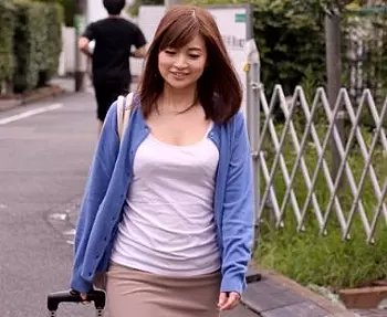 ［動画］ 必見のぷっくりした乳首と愛らしい最高の癒やしセックスで限界を迎える人の嫁