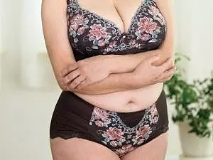 【初撮り六十路熟女】「オナニー見せてもらっていいですか？」63歳の生々しい自慰行為！！あらわになった胸は驚くほど&hellip;