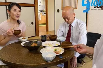 酔っ払い夫の萎えセックス不満♡台所オナニー息子覗き寝室忍び込み弄り押し倒し禁断の母子関係が加速♡