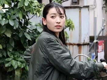【人妻レイプ】麻雀で大負けした旦那のせいでチンピラたちに輪姦される美人妻…好き放題にエロ肉便器扱いされる嫁の姿に興奮して