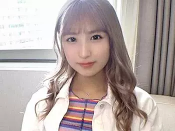 企画ナンパされて凄テクのグラインド騎乗位してエッチに乱れちゃう20歳激カワ美人の金髪ギャル！