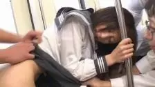 【レイプ中出し】電車で痴漢達にレイプされるJKが無理矢理中出しされちゃうエロ動画ｗｗｗｗ