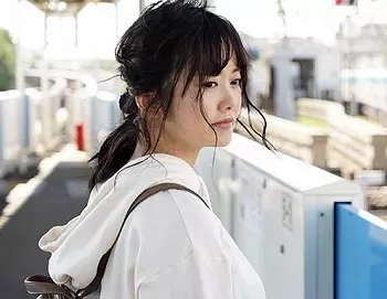 『自分を変えたいんです&hellip;』地元で3年間ひきこもり生活を続けていた少女が人生最大の勇気を出してAV出演！環ニコ