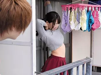 【団地妻&times;ノーブラ&times;痴女】なあに、私に興奮してるならヤッとく？？ご近所若奥様がエッチに柔軟すぎてコンビニ不倫♪幸せすぎる