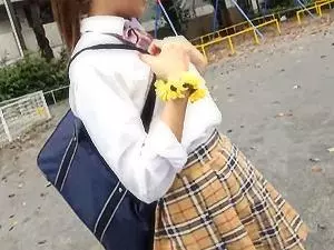「イヤァァアァァ！イッチャウゥゥウゥゥウ！！」完全に媚薬でやられちゃってる素人の女子高生が円光で半端ないイキっぷり！